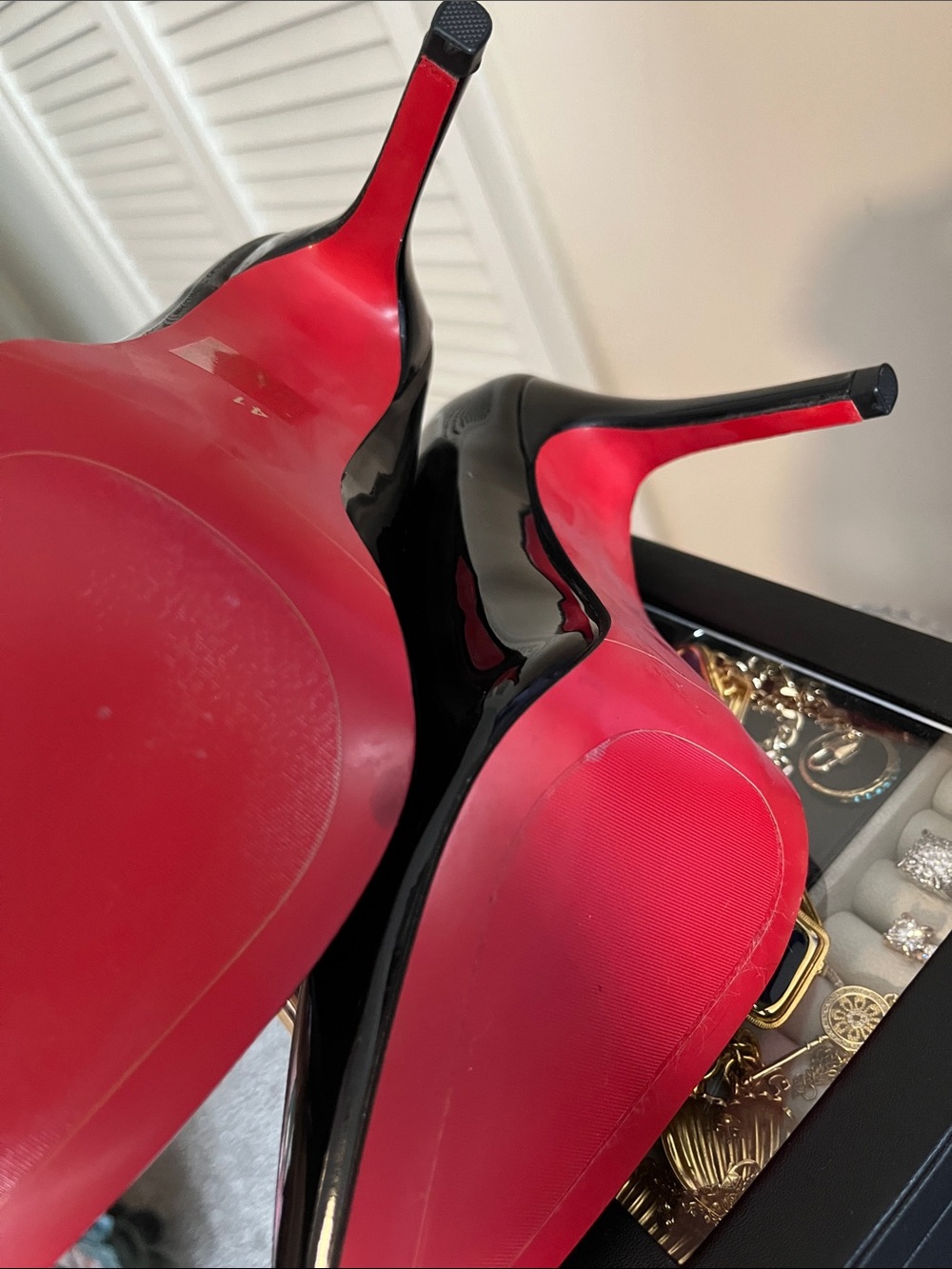 Black Patent Pointed-Toe Pumps with red bottoms - Picture 4 of 6